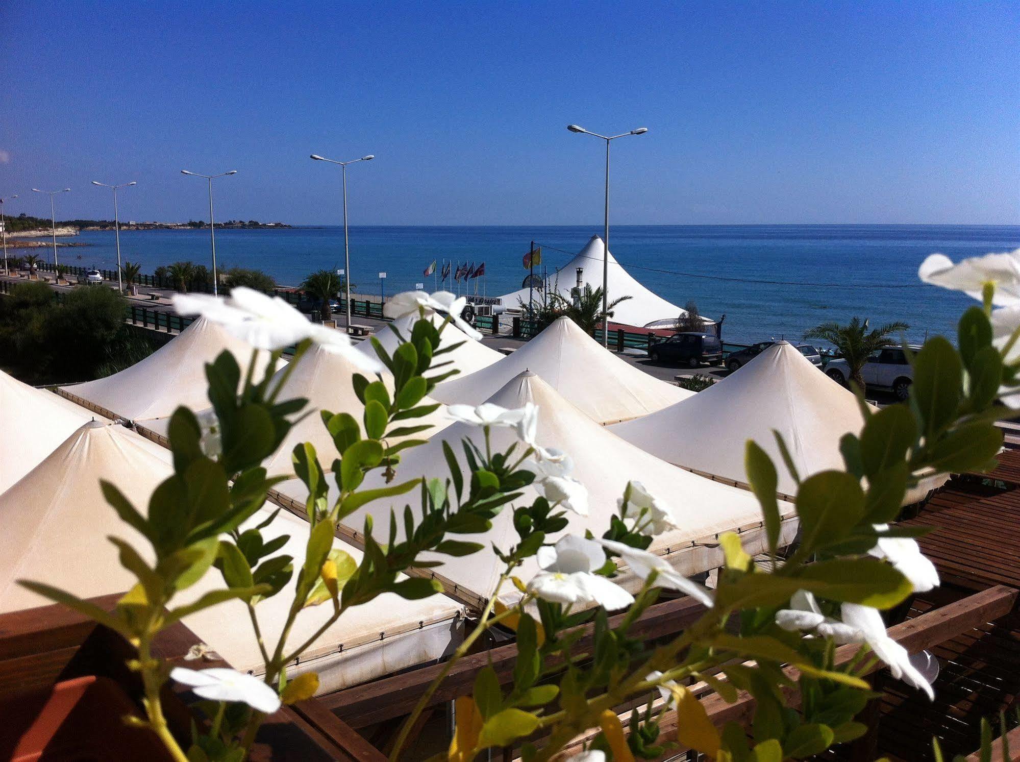吉奥尼奥酒店 Lido di Noto 外观 照片